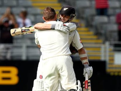 auckland test: first day overview