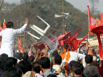varun gandhi says kolkata rally was ok, crowd was only 50k