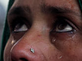Unhappy with the condition of the daughter elderly mother - father and son spoke to poison ...