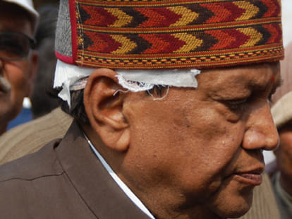 mulayam singh yadav attacked on narendra modi