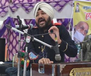 praises evening with Daler Mehndi  