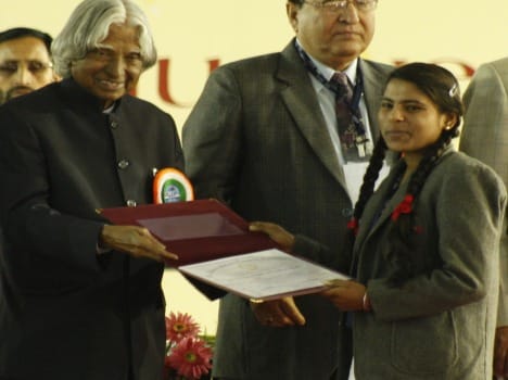 two girl honored by apj abdul kalam 