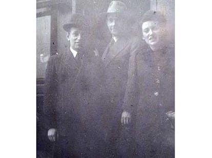 ghost in photo 