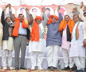 bjp attacks on hooda government in faridabad