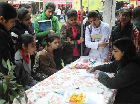 admission open in delhi university