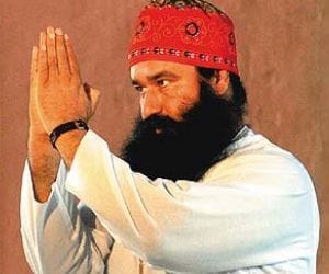 Offensive messages against Dera Mukhi, Case