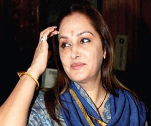 Jayaprada may join congress