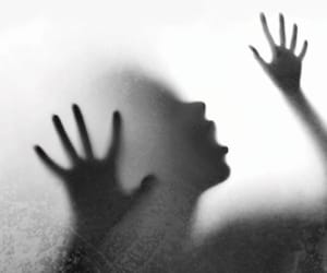 Doctor molests lady patient
