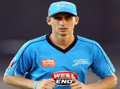 rcb take yuvraj singh in 12 crore
