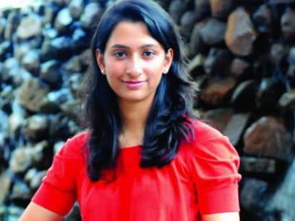 meet deepika padukone sister