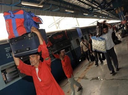 special train for holi 