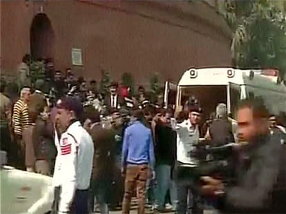 ruckus in parliament over telanganam issue
