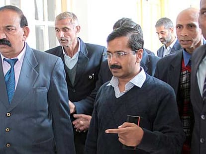 why kejriwal telling ambani's number now and that too publically?