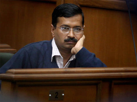 hc asks kejriwal to reply to cong mp's defamation plea