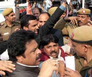 5 funny moments of day first of delhi vidhan sabha session