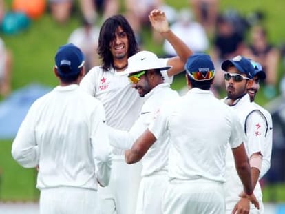 why ms dhoni smile in second test!