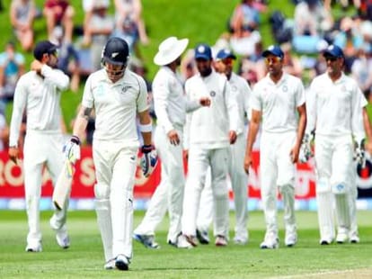 why ms dhoni smile in second test!