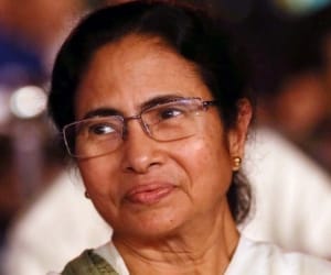Mamta slams narendra modi on development issue
