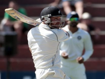 Virat kohli stroms in top 10 at test ranking