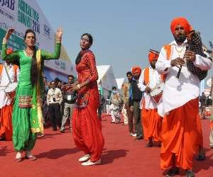 100 Artists Will Present Punjabi Culture Daily in Summit
