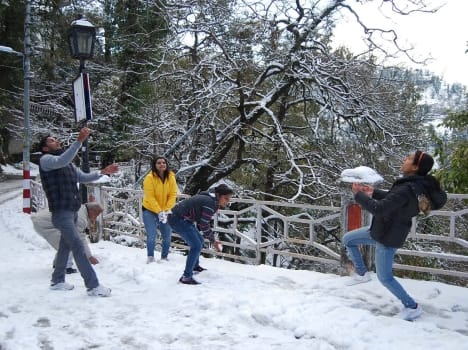snow in mussoorie