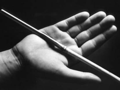 Beaten up by students, teacher commits suicide 