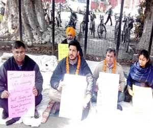 Rotation Hedship:  PU teacher On hunger strike
