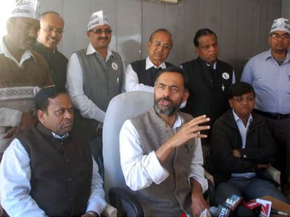 Yogendra Yadav explains why he resigned from AAP PAC