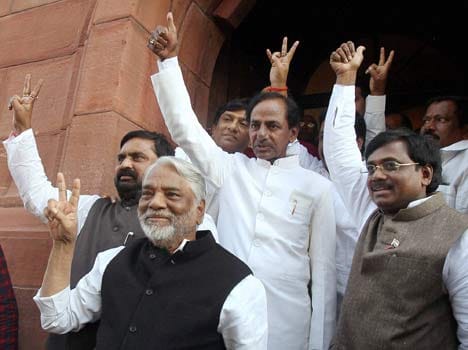 chandrasekhar rao takes oath as cm of telangana