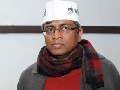 one more journalist gets aap ticket from new delhi