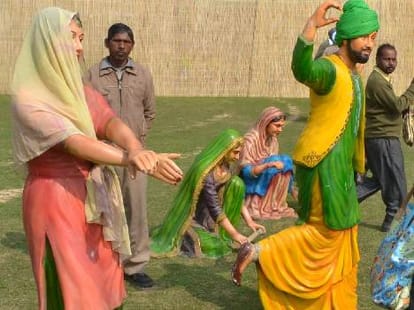 special attraction on rose festival