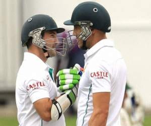 SA in control after 3 fifties in second test