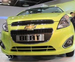 New Chevrolet Beat facelift gets cheaper, priced at Rs. 3.92 lakh