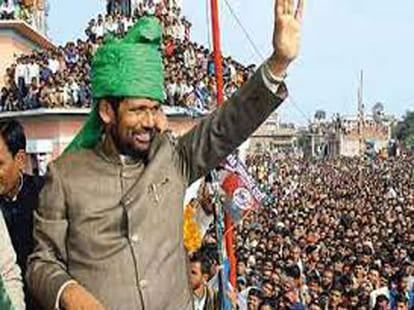 ram vilas paswan fighting for his stand