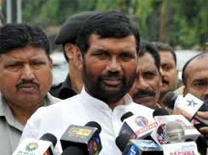 ram vilas paswan fighting for his stand