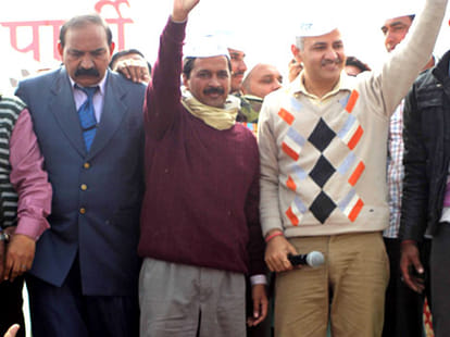 kejriwal to announce up candidates in kanpur rally