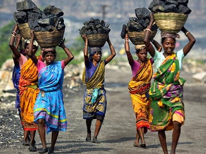 ministry official against coal india