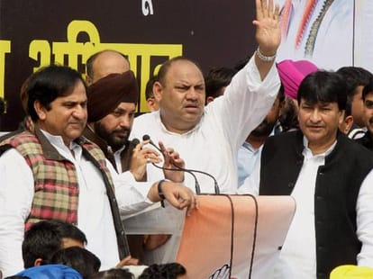 Congress party suffers in Delhi