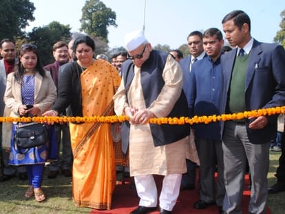 flower exhibition in raj bhavan
