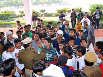 Ban on the Entry of Players in Sports Complex