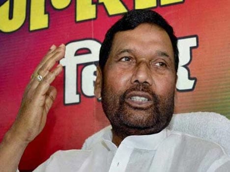 congress engage in persuading to paswan