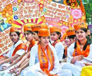 Shobhayatra on Dyanand Mahotsav