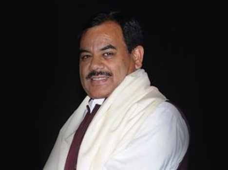 woman withdraw her allegation on harak singh rawat