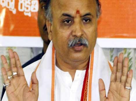 bjp in tension over praveen togadia speech