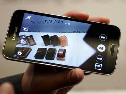Samsung Galaxy S5  Top 5 features