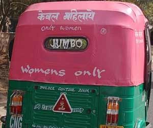 teasing with pink auto driver in rohtak