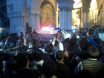 subrata roy surrender