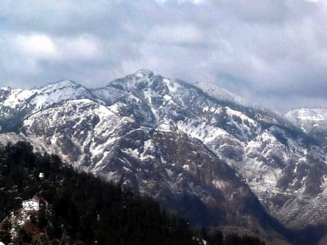 rain and snowfall create problem in hill areas