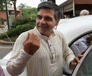 congress lose victory by one vote in mcd election 