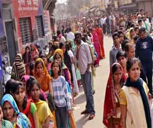 Maha Shivaratri: The long queue at the shiv temple